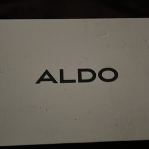 I’m selling a fresh pair of Aldo’s (men shoes) size 12
